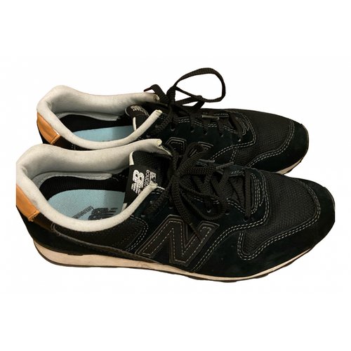 Pre-owned New Balance Cloth Trainers In Black