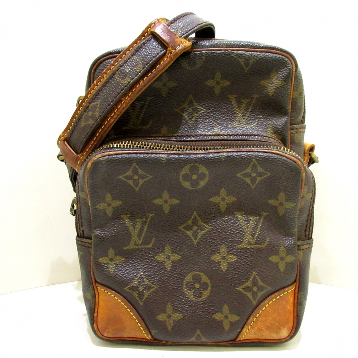 does amazon sell real louis vuitton