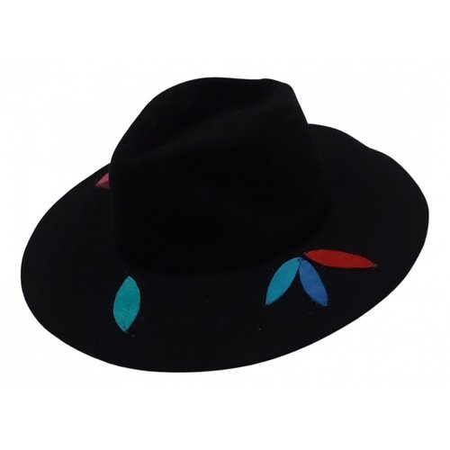 Pre-owned Sensi Studio Wool Hat In Black