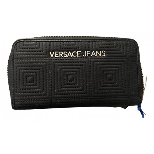 Pre-owned Versace Wallet In Black