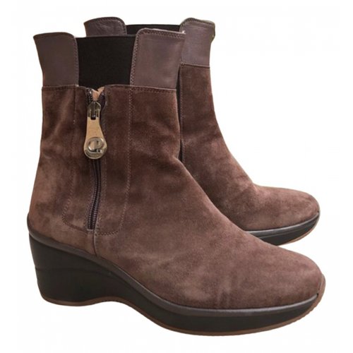 Pre-owned Cesare Paciotti Ankle Boots In Brown