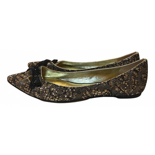 Pre-owned Marc Jacobs Ballet Flats In Gold