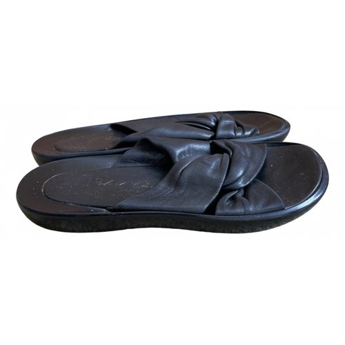Pre-owned Robert Clergerie Leather Sandals In Black