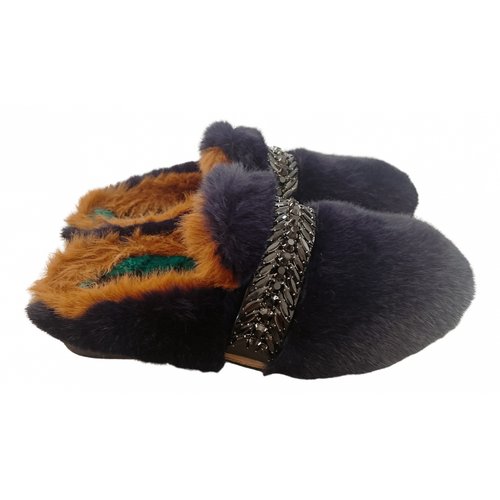 Pre-owned Suecomma Bonnie Faux Fur Flats In Navy