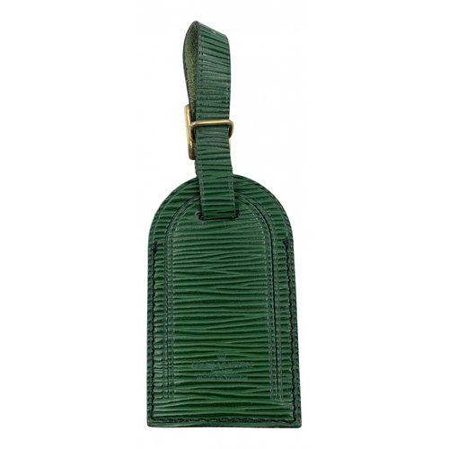 Pre-owned Louis Vuitton Leather Bag Charm In Green