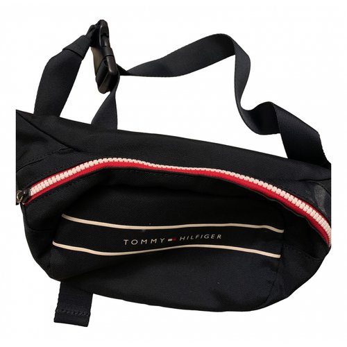 Pre-owned Tommy Hilfiger Cloth Belt Bag In Black