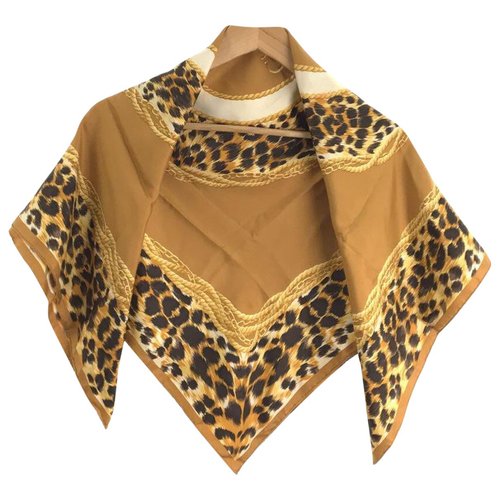 Pre-owned Dior Silk Handkerchief In Camel