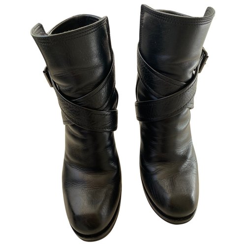 Pre-owned Mcq By Alexander Mcqueen Leather Ankle Boots In Black