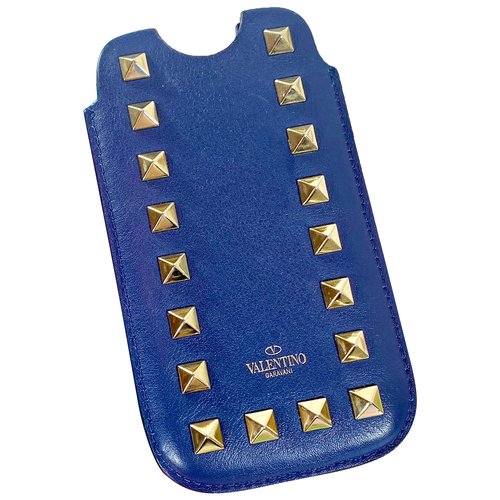 Pre-owned Valentino Garavani Rockstud Leather Card Wallet In Blue