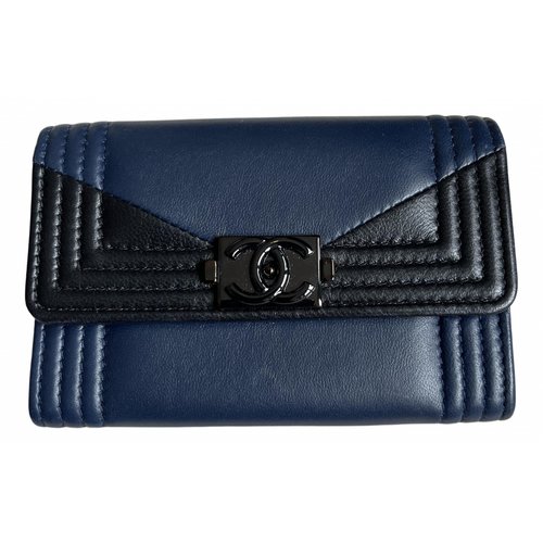 Pre-owned Chanel Boy Leather Wallet In Blue