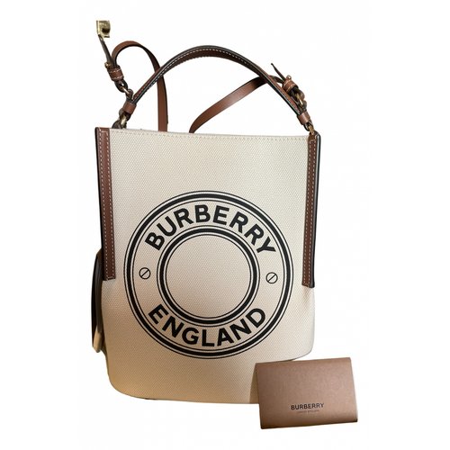 Pre-owned Burberry Pocket Handbag In White