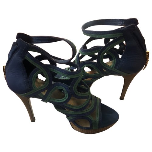 Pre-owned Guess Leather Sandals In Blue