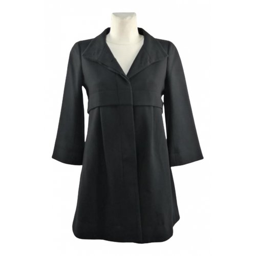 Pre-owned Theory Coat In Black