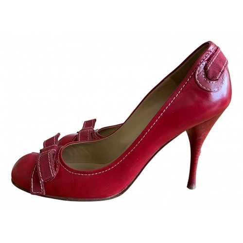 Pre-owned Moschino Leather Heels In Red