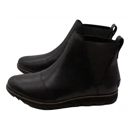 Pre-owned Sorel Leather Snow Boots In Black