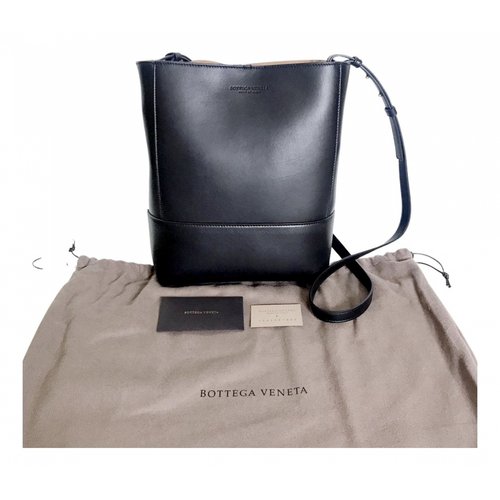 Pre-owned Bottega Veneta Bv Classic Leather Tote In Black