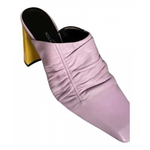 Pre-owned Nina Ricci Leather Flats In Purple