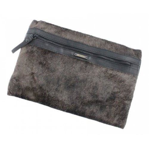 Pre-owned Karl Donoghue Leather Clutch Bag In Beige