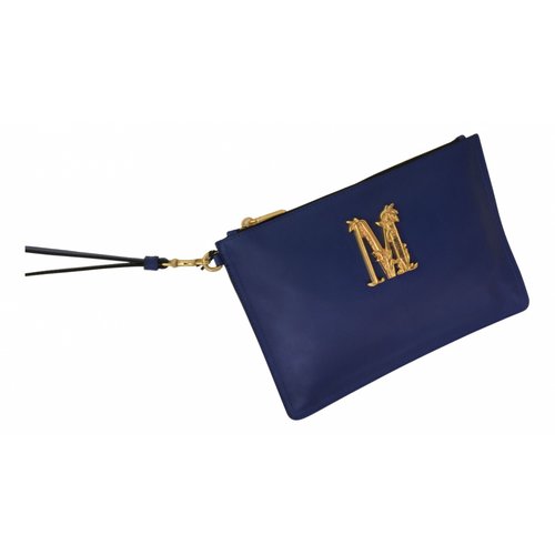 Pre-owned Moschino Leather Clutch Bag In Blue