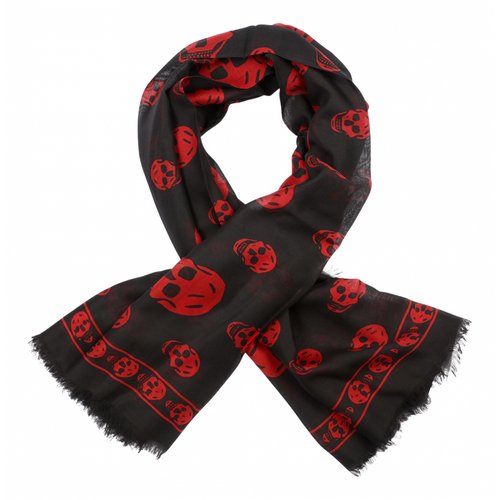 Pre-owned Alexander Mcqueen Silk Scarf In Red
