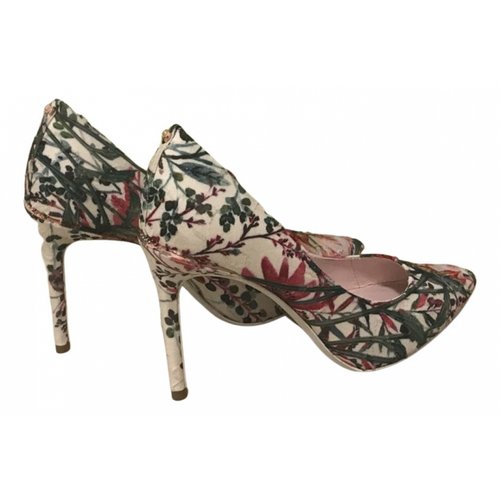 Pre-owned Ted Baker Cloth Heels In Multicolour