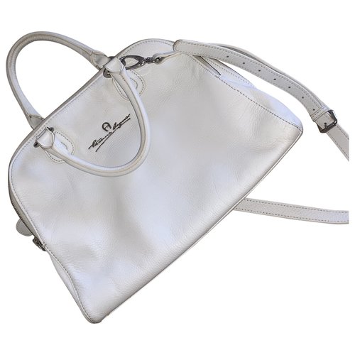 Pre-owned Aigner Leather Handbag In White