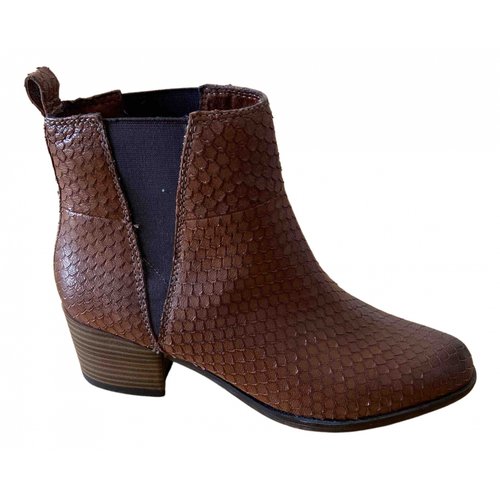 Pre-owned Tamaris Leather Ankle Boots In Brown