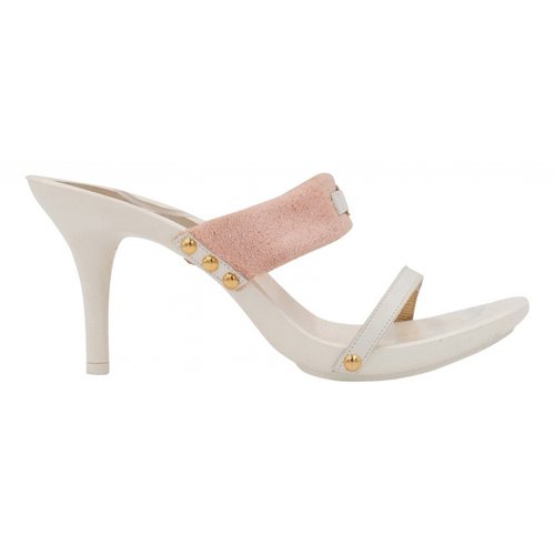 Pre-owned Dolce & Gabbana Leather Sandals In White