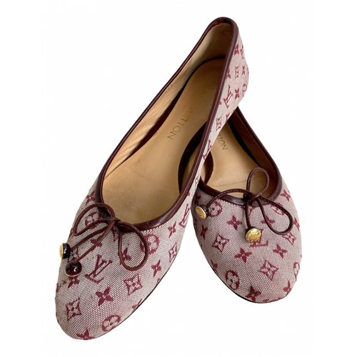 Pre-owned Louis Vuitton Cloth Ballet Flats In Burgundy