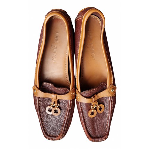 Pre-owned Louis Vuitton Dauphine Leather Flats In Brown
