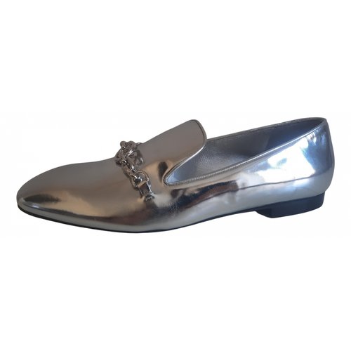 Pre-owned Louis Vuitton Patent Leather Flats In Silver