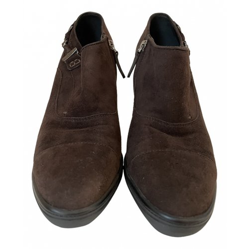 Pre-owned Tod's Ankle Boots In Brown