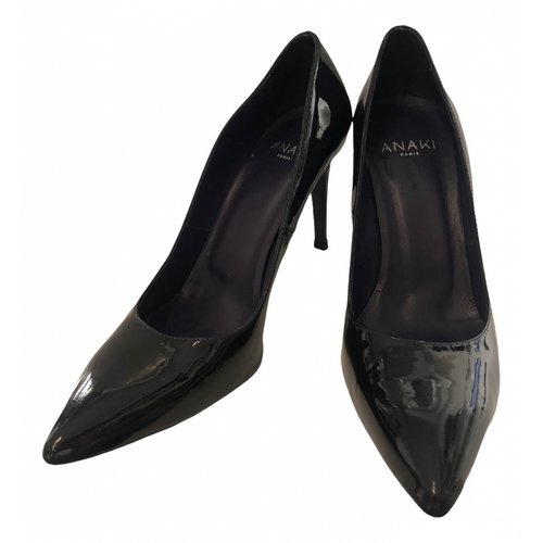 Pre-owned Anaki Leather Heels In Black