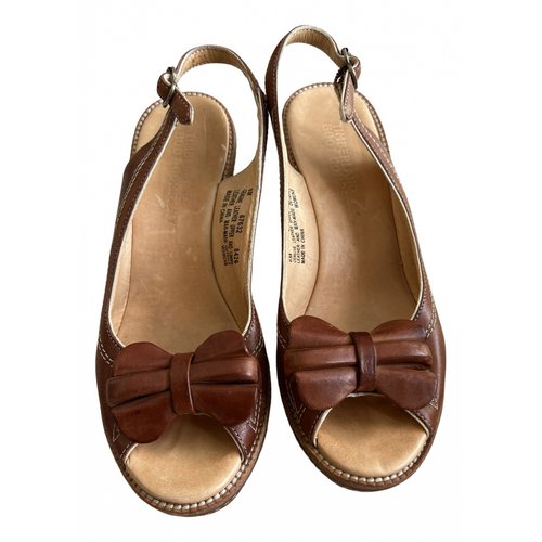 Pre-owned Timberland Leather Sandals In Brown