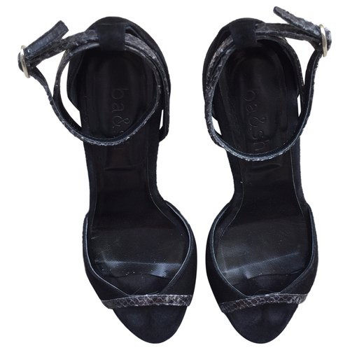 Pre-owned Ba&sh Leather Sandals In Black