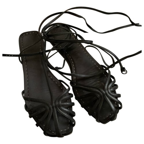 Pre-owned Max Mara Leather Sandal In Black