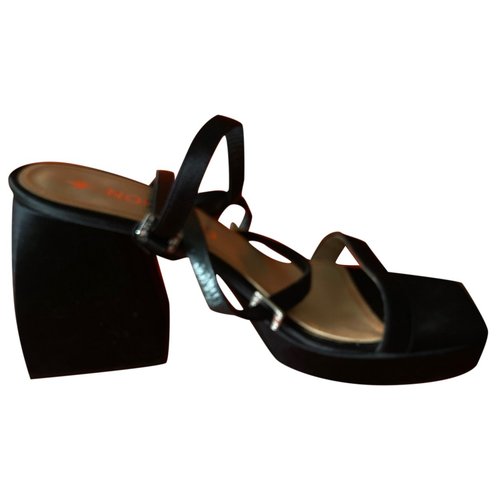 Pre-owned Nodaleto Cloth Sandals In Black
