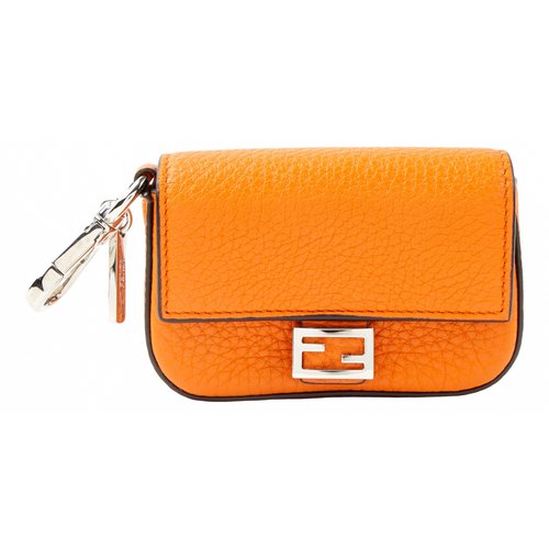 Pre-owned Fendi Baguette Leather Purse In Orange