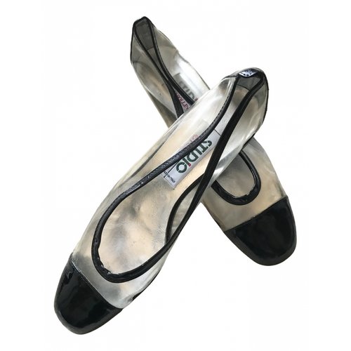 Pre-owned Pollini Leather Ballet Flats In Black