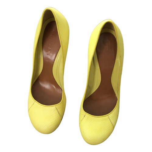 Pre-owned Alexander Mcqueen Leather Heels In Yellow