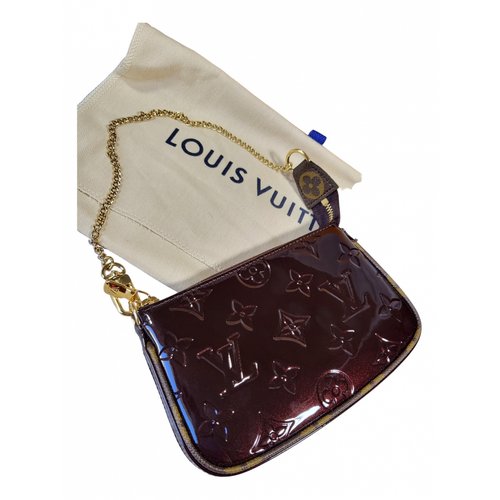 Pre-owned Louis Vuitton Pochette Accessoire Leather Handbag In Burgundy