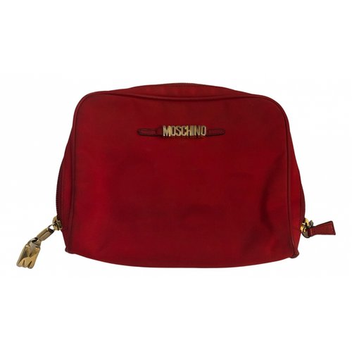 Pre-owned Moschino Cloth Clutch Bag In Red