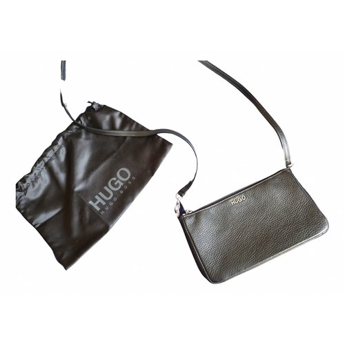 Pre-owned Hugo Boss Leather Crossbody Bag In Black