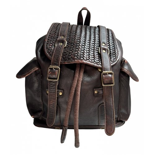 backpack vegan leather Peek-A-Boo Convertible Hobo 2.0 in Taupe – TWELVElittle Payday August a large main compartment DKNY Pink quilted leather Color:Black w/ Silver Hardware