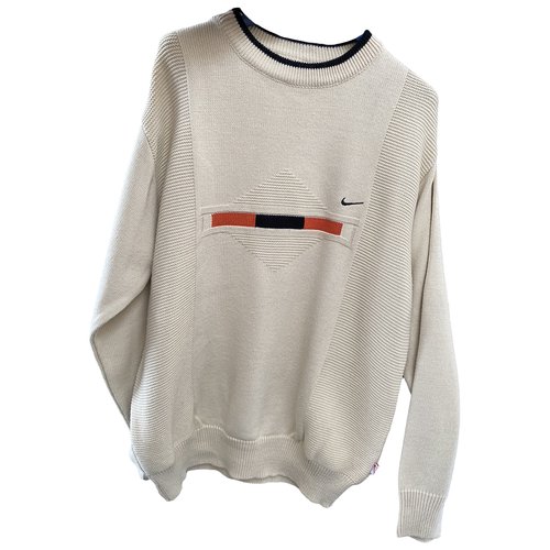 点击查看我们合作伙伴网站上更详细的图像 Pre-owned Nike Pull In Beige