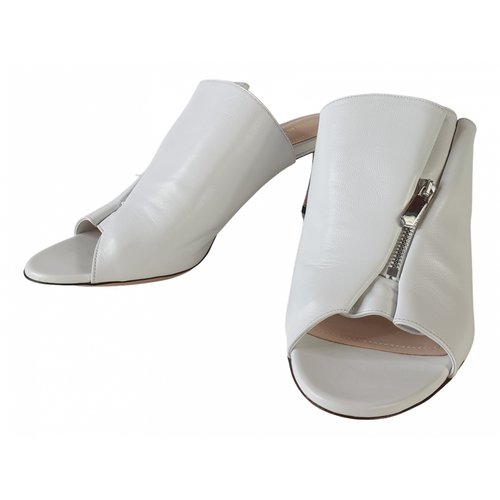 Pre-owned Nicholas Kirkwood Leather Sandal In White