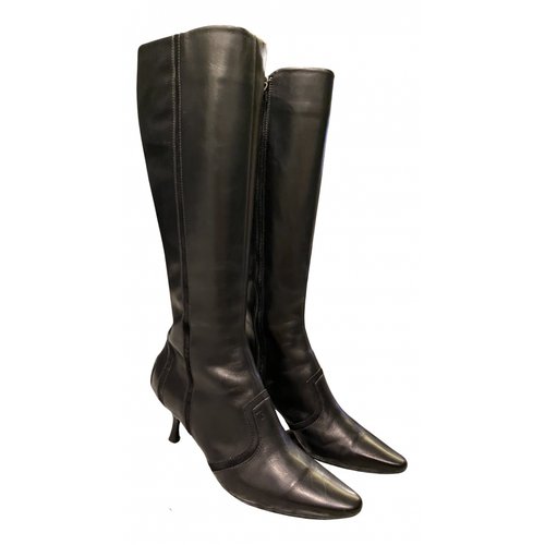 Pre-owned Tod's Leather Riding Boots In Black