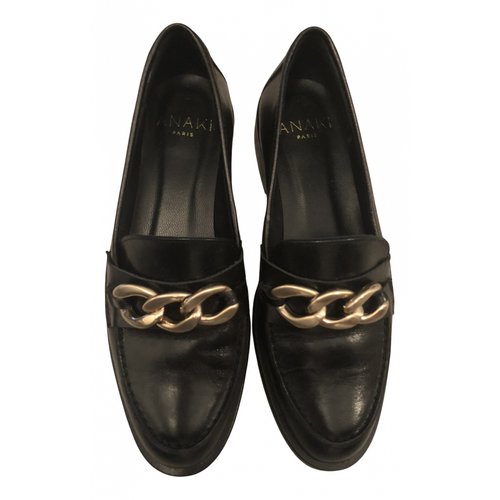 Pre-owned Anaki Leather Flats In Black