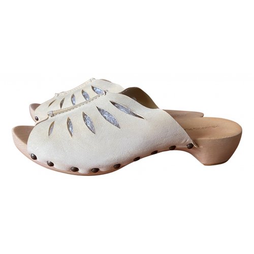 Pre-owned Reinhard Plank Leather Sandals In Ecru