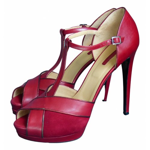 Pre-owned Longchamp Leather Heels In Burgundy